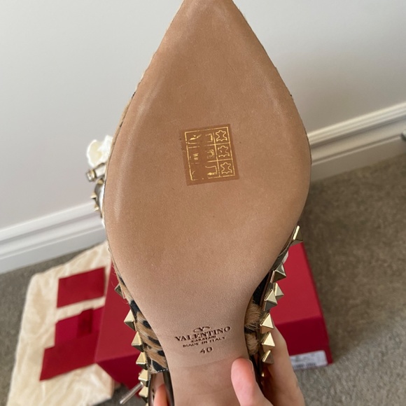 Valentino Calf Hair Leopard Print Rockstud Ankle Strap Pumps - Picture 4 of 9